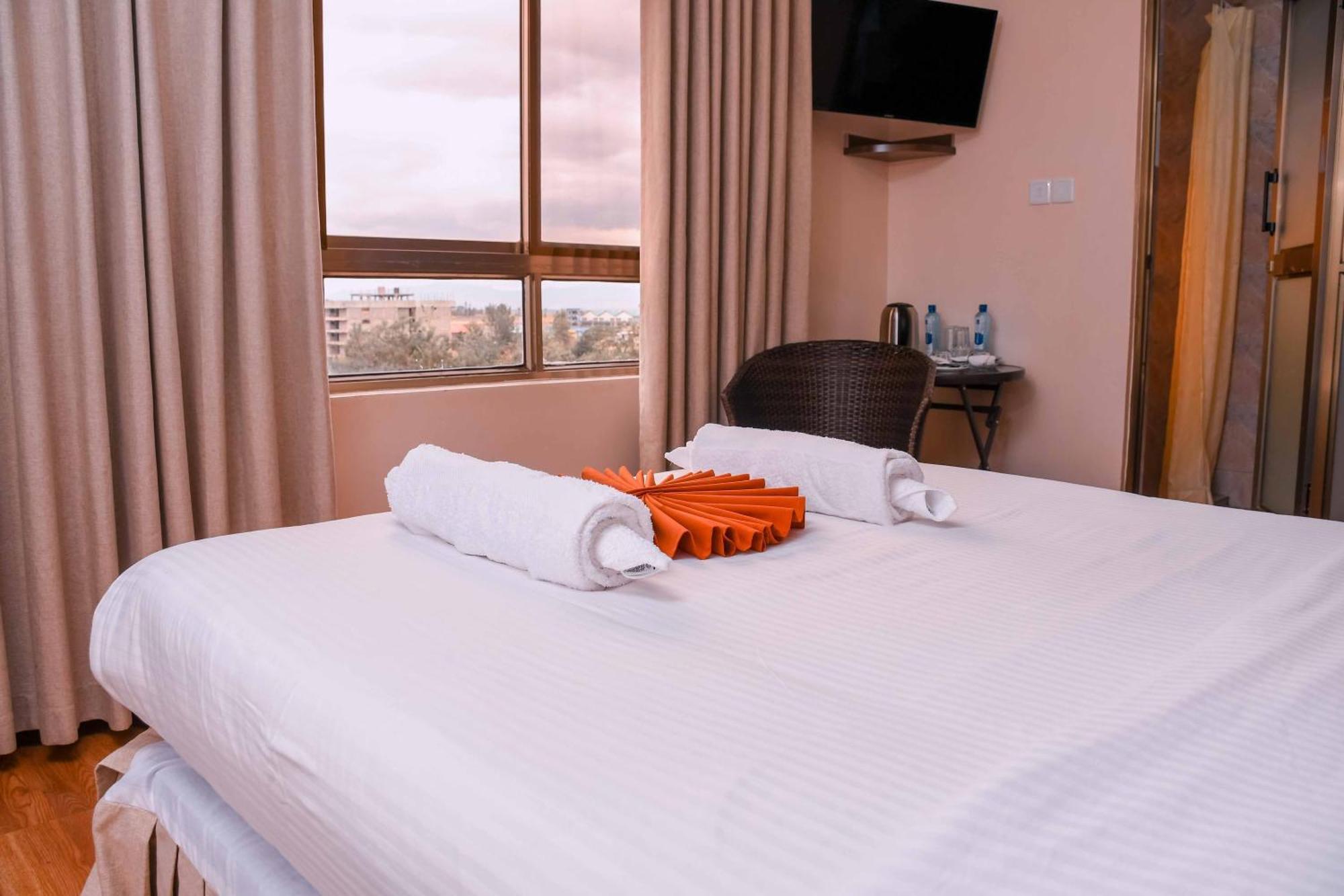 Buraha Zenoni Hotel&Resort Nakuru Exterior foto