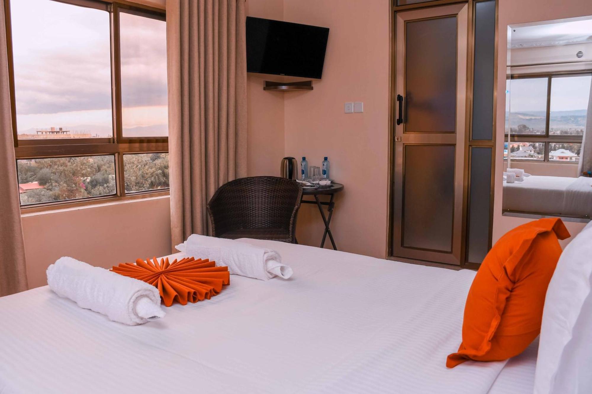Buraha Zenoni Hotel&Resort Nakuru Exterior foto